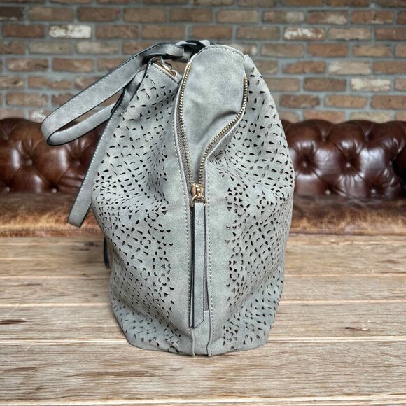 Violet Ray Faux Suede Laser Cut Gray Tote Bag Lined Boho Chic EUC mulberryfoundr - Picture 7 of 16
